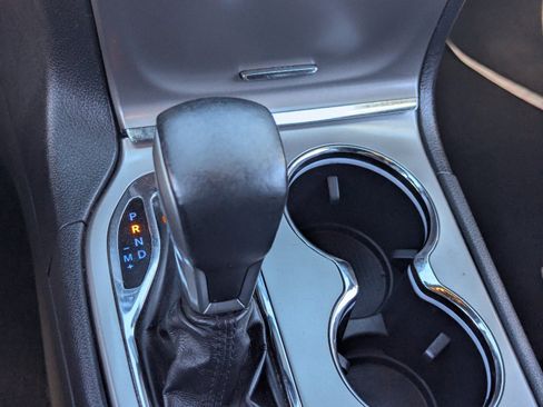 Used 2019 Jeep Grand Cherokee Limited w/ Luxury Group II image 25