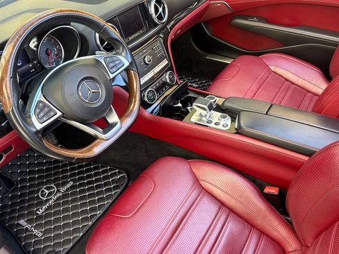 Used 2018 Mercedes-Benz SL 63 AMG image 11