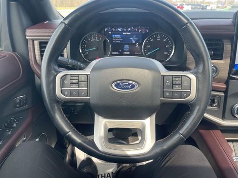 Used 2023 Ford Expedition Max Limited image 37