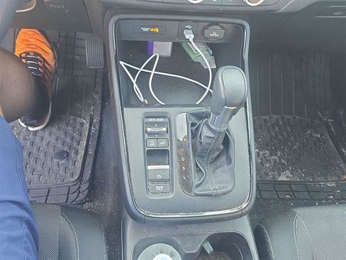 Used 2024 Honda CR-V LX image 7