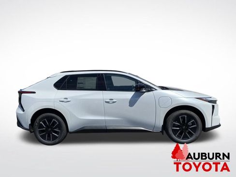 New 2026 Toyota bZ FWD image 8