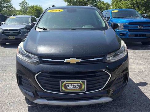 Used 2018 Chevrolet Trax LT w/ LT Convenience Package AWD/4WD image 3