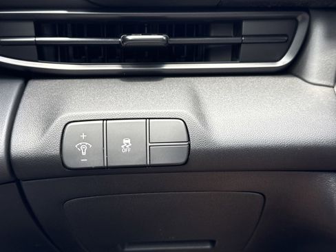 New 2026 Hyundai Elantra SEL Sport FWD image 18