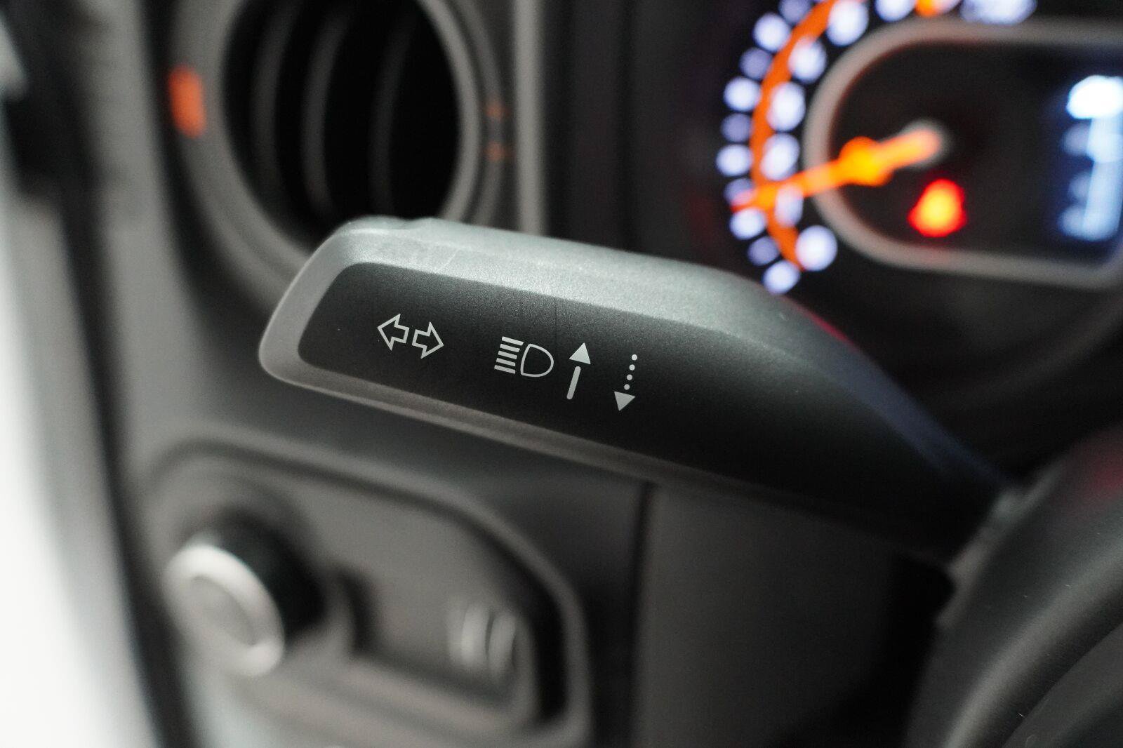 Used 2026 Jeep Gladiator Mojave AWD/4WD image 9