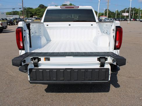 Used 2025 GMC Sierra 1500 SLT RWD image 16