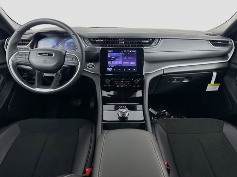 New 2025 Jeep Grand Cherokee L Laredo image 26