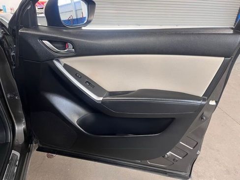Used 2016 MAZDA CX-5 Touring image 12