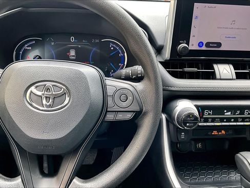 Certified 2025 Toyota RAV4 XLE AWD/4WD image 25