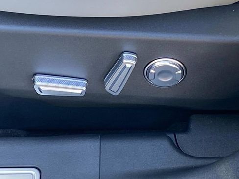 New 2026 Lincoln Nautilus Reserve w/ Jet Appearance Package image 13