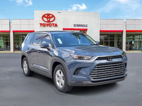 New 2026 Toyota Grand Highlander FWD image 2