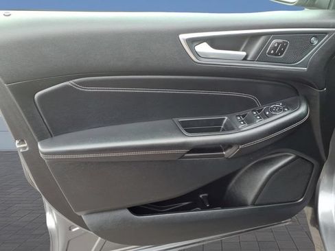Certified 2024 Ford Edge Titanium AWD/4WD image 17