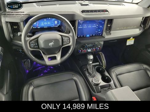 Used 2025 Ford Bronco Badlands AWD/4WD image 32