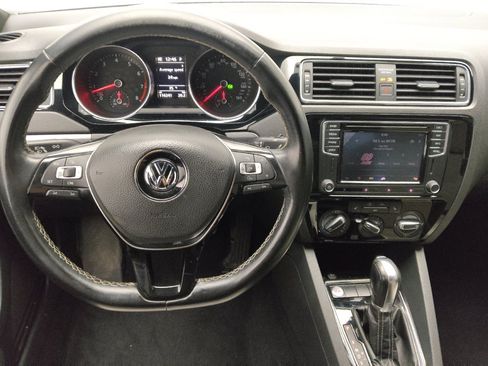Used 2016 Volkswagen Jetta Sport w/ Lighting Package FWD image 22