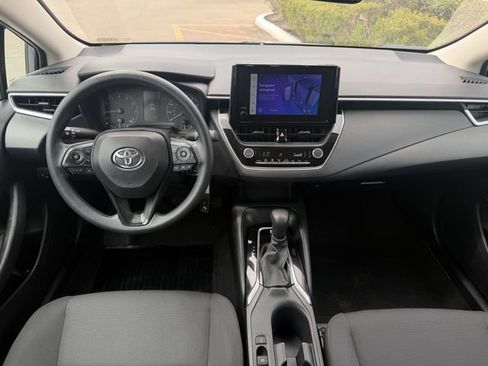 Used 2024 Toyota Corolla LE FWD image 9