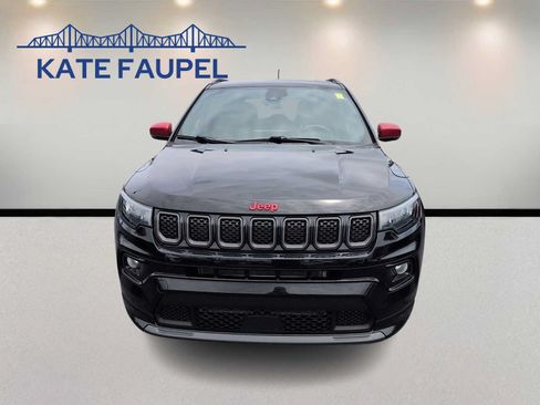 Used 2023 Jeep Compass Limited AWD/4WD image 2