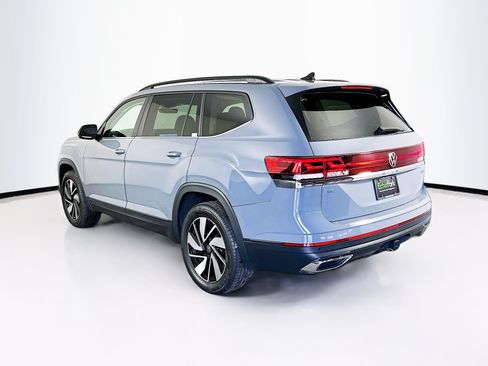 Used 2025 Volkswagen Atlas SE AWD/4WD image 5