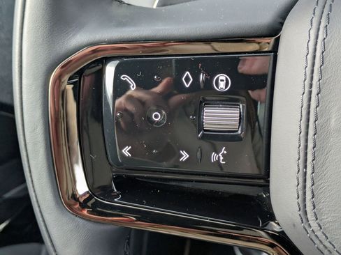 Used 2025 Land Rover Range Rover Sport Autobiography image 16