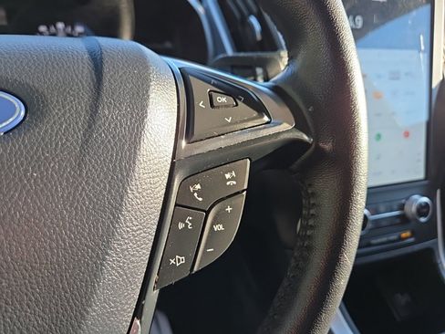 Used 2024 Ford Edge SEL image 23