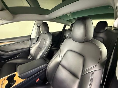 Used 2022 Tesla Model 3 Performance image 18