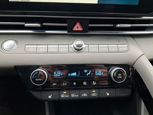 New 2025 Hyundai Elantra SEL w/ Cargo Package image 26