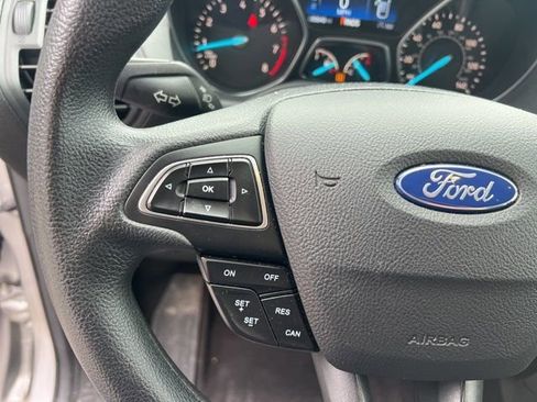 Used 2018 Ford Escape SE w/ SE Sync 3 Package image 25