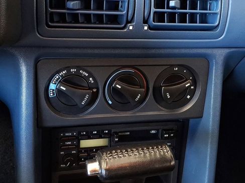 Used 1989 Ford Mustang LX image 17