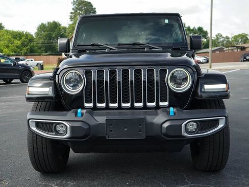 Used 2023 Jeep Wrangler Unlimited Sahara AWD/4WD image 16