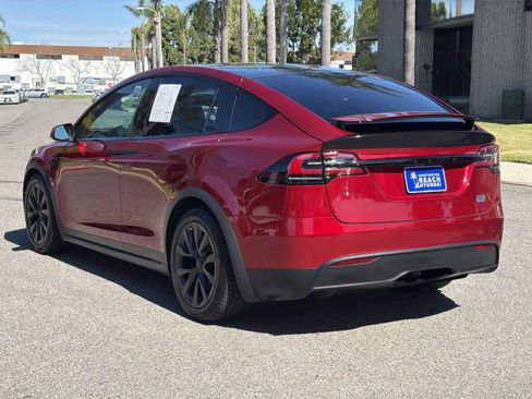 Used 2023 Tesla Model X Plaid image 4