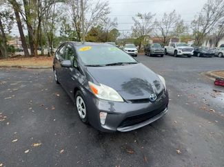 Used 2014 Toyota Prius Two video 2