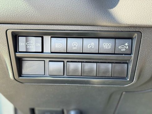 Used 2023 Toyota Tundra Limited w/ TRD Off-Road Package image 19