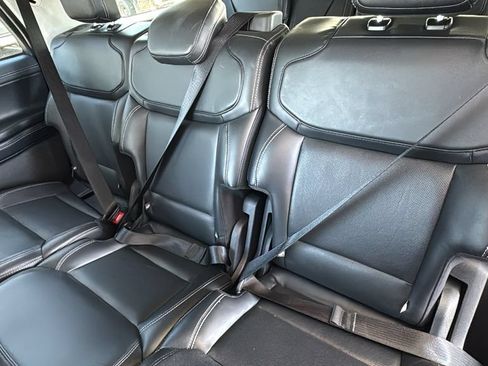 Certified 2025 Ford Expedition Max Platinum AWD/4WD image 24