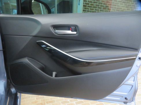 Used 2022 Toyota Corolla XSE FWD image 22
