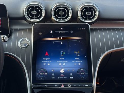 Used 2023 Mercedes-Benz C 300 4MATIC Sedan image 3