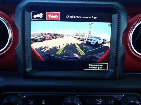 Used 2021 Jeep Wrangler Unlimited Rubicon AWD/4WD image 17