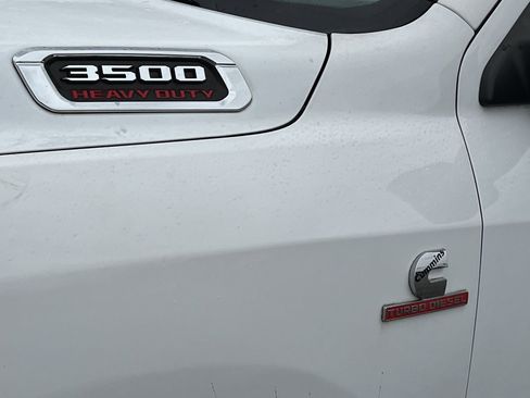 Used 2021 RAM 3500 Big Horn image 33