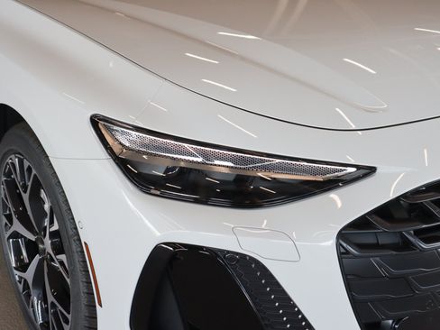 New 2026 Audi A6 Premium Plus AWD/4WD image 28