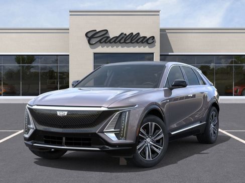 New 2026 Cadillac Lyriq Premium Luxury AWD/4WD image 6