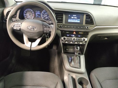 Used 2020 Hyundai Elantra SE w/ Cargo Package (C1) image 22