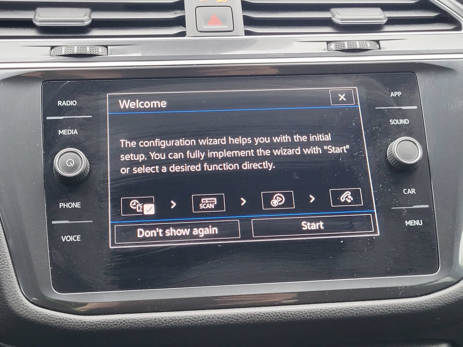 Used 2023 Volkswagen Tiguan SE R-Line AWD/4WD image 18