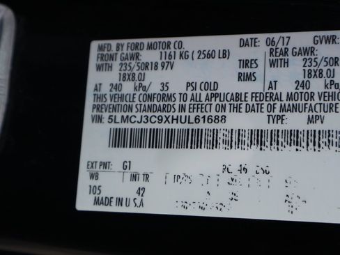 Used 2017 Lincoln MKC Reserve FWD image 45