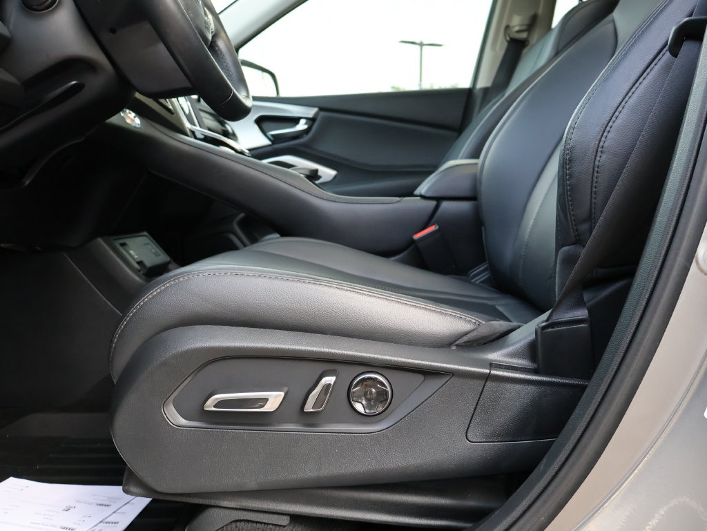 Used 2024 Acura RDX SH-AWD image 33
