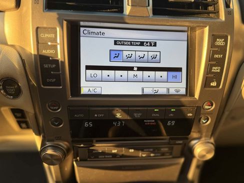 Used 2013 Lexus GX 460 image 28