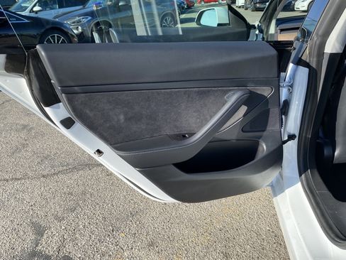 Used 2021 Tesla Model 3 Standard Range Plus RWD image 20
