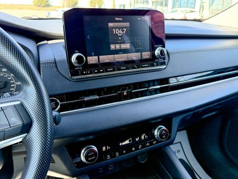 Used 2022 Mitsubishi Outlander ES image 20