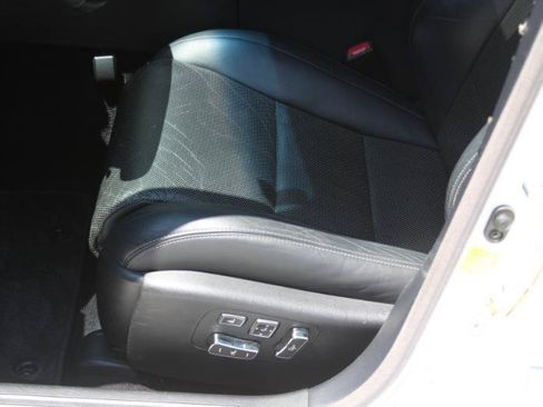 Used 2014 Lexus LS 460 AWD w/ F Sport Package image 32