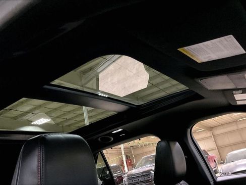 Certified 2025 Ford Explorer ST-Line w/ Premium Package image 21