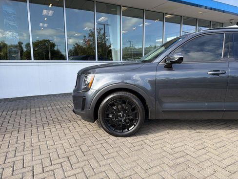 Used 2022 Kia Telluride SX w/ SX Prestige Package AWD/4WD image 9