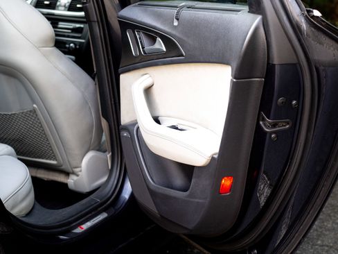 Used 2017 Audi S6 Prestige w/ S6 Sport Package image 17