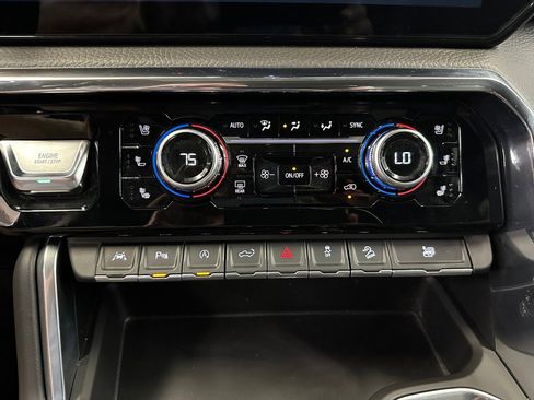 Used 2024 GMC Sierra 1500 Denali w/ Denali Reserve Package image 16