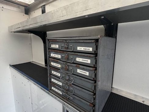 Used 2022 Chevrolet Express 3500 w/ Power Convenience Package RWD image 16